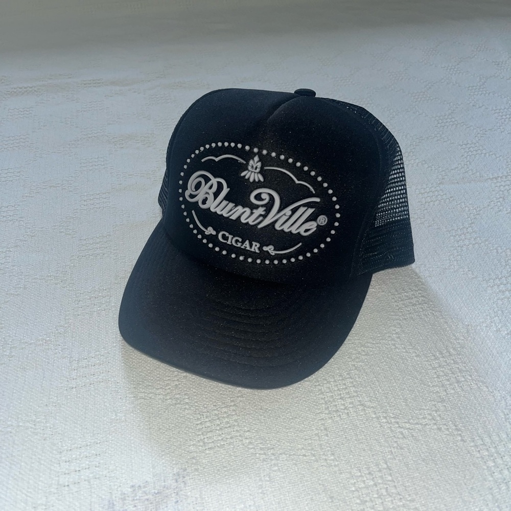 Bluntville hat